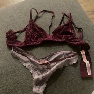 Small Victoria’s Secret Lingerie set